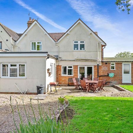 Wheelbarrow Cottage Bengeworth Quarto foto
